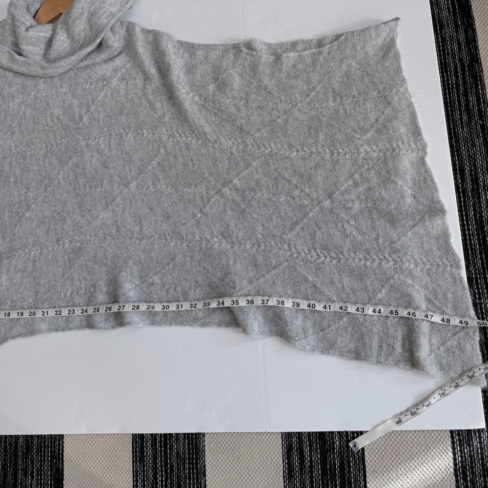 World Market Elegant Gray‎ Wool Blend Knitted Turtle Neck Shrug Sweater One Size - Picture 7 of 8
